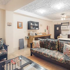 Homey suite in town w WiFi, partial AC, shared pool & veranda - walk to beach