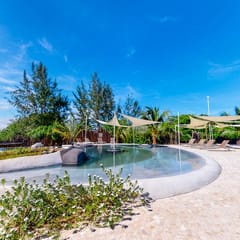 Lagoon view retreat villa with pool, private hot tub, & AC