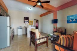 Ideally located apartment w WiFi, partial AC & shared rooftop - steps to the sea - Image 3