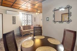 Apartment w pool, garden view, WiFi, partial AC - 1 block to the sea - Image 4