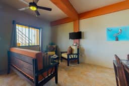 Inviting apartment w ocean views, a shared rooftop, laundry, WiFi & partial AC - Image 2