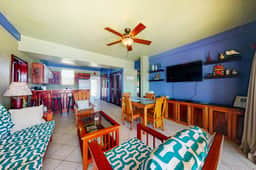 Cozy Waterfront Villa Home w Shared Pool, Water Views, WiFi, & AC - Walk to the Beach - Image 4