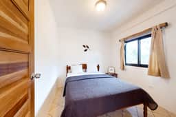 Island Paradise Suite with WiFi, Partial AC & Pool, Rooftop Patio & BBQ Area - Image 2
