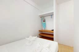 Cozy island retreat with WiFi, functional kitchenette and near to restaurants - Image 4