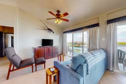 Renovated 2BR with Sunset Views at Mara Laguna - Image 4