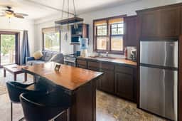 Beachfront suite with reef views - pool, bikes, canoes, dock, and grill access - Image 4