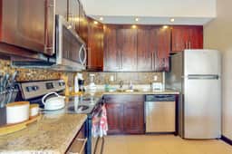 Beachfront condo with pool, amazing ocean view, & WD - near restaurants - Image 4