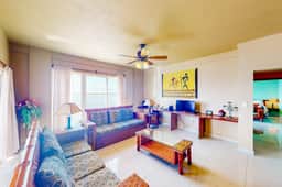 Waterfront resort villa with water views, balcony, full kitchen, & washer dryer - Image 2