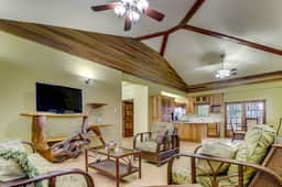 New Home w Balcony, WiFi, Partial AC & Great Neighborhood - Ideal for Day Trips - Image 2