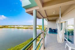 Seaside Waterfront Condo w Ocean View, Pool, Central AC & WiFi - Dogs OK - Image 3