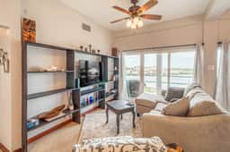 Renovated, oceanfront condo with balcony, AC & outdoor pool - snowbird-friendly - Image 2