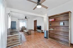 Beachfront home with dock, deck, hammocks, strong WiFi, AC & sea view - Image 4