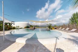Unique waterfront studio with AC, pool, bikes, & kayaks - Image 2