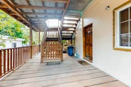Two studios w ocean views, deck, partial AC & free WiFi - close to the beach - Image 2