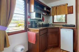 Cabana with WiFi and a shared pool, patio area, and grill - walk to the beach - Image 5
