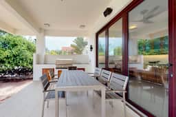 Oceanfront home w private beach, ocean view, kayaks, rooftop, WiFi & partial AC - Image 4