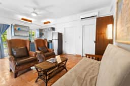Oceanfront escape with shared, outdoor pool, free WiFi, & air conditioning - Image 2