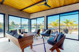 Elegant waterfront villa with private pool, terrace and beach club access - Image 4