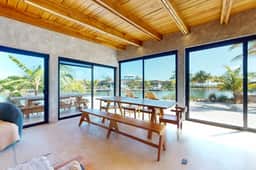 Tranquil bay-view villa with private plunge pool, open layout & breezy deck - Image 5
