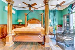 Two Riverfront Suites with Shared Infinity Pool, Balcony Views, WiFi, AC - Dogs OK - Image 2