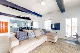Waterfront home in a quiet area with amazing views, pool, lanai & hammock - Image 4