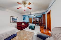 Roomy Casita - Shared Pool - Free High-Speed WiFi, AC - Image 3