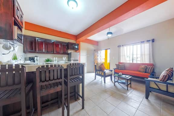 Apartment mere steps from the ocean with WiFi, partial AC, and a shared rooftop - Image 3