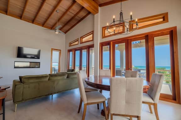 Spacious beachfront retreat with a soaking tub - pool, canoes, dock, & grill - Image 5