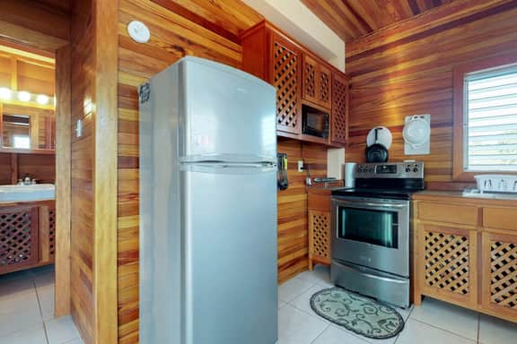 Entire duplex with patio, balcony, partial AC & WiFi - next to a Caribbean beach - Image 5