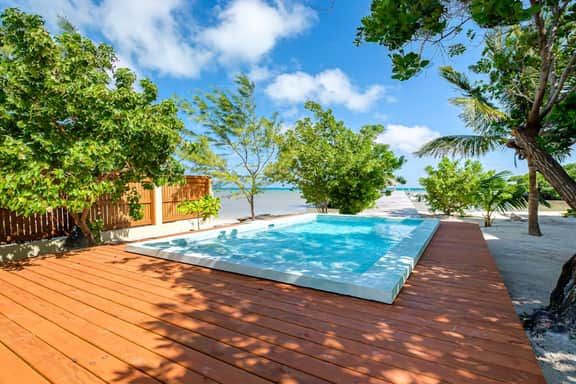 Tropical retreat villa with a pool, dock, bikes, canoes, balconies, and 360 views - Image 5