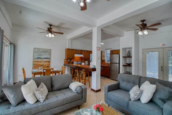 Ground-level condo w WiFi, central AC, & pool - walk to the beach - Image 5