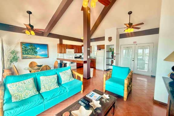 Lagoon-front suite with a balcony, breathtaking views, AC & a pool - Image 5