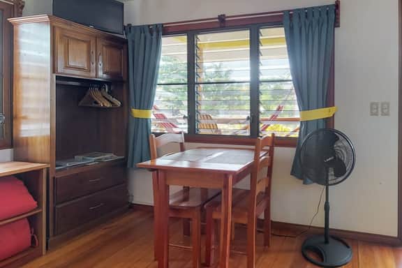 Romantic cabana w strong WiFi & shared pool, grill, enclosed yard-close to beach - Image 5