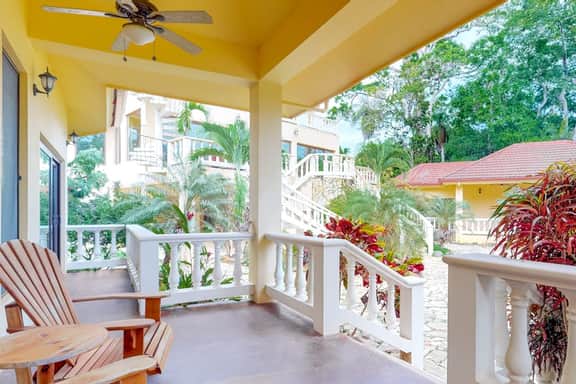 3BR Home + Casita | Pool & Beach Club Access - Image 3
