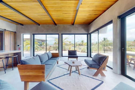 Spacious dog-friendly villa with king beds, private pool, water views & BBQ deck - Image 5