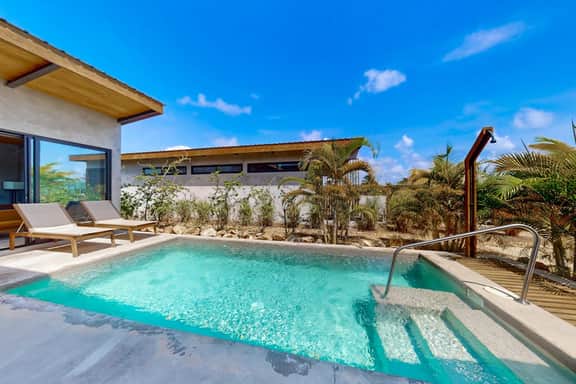 Relaxing lagoonfront villa with private pool, dock, cafe & on-site spa - Image 2
