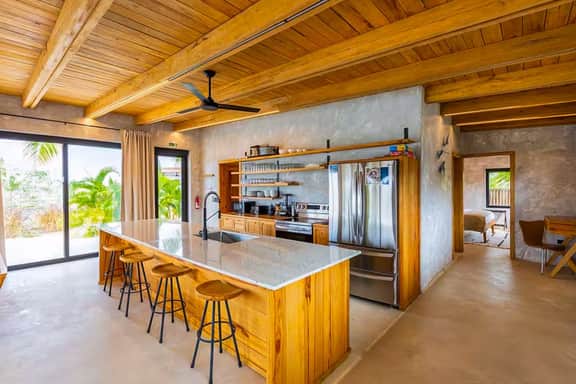 Relaxing tropical villa with private plunge pool, open layout & canal water view - Image 5