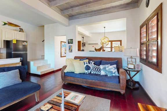 Two-story, ocean view condo w shared pool, two balconies, WiFi & partial AC - Image 4