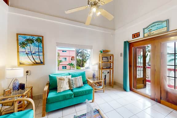 Breezy oceanfront, 2-story condo w shared pool, beach access, WiFi & partial AC - Image 3