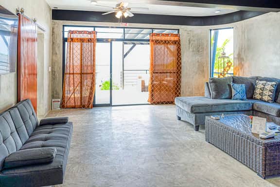 Oceanfront villa w inviting pool, breathtaking views, tranquil surroundings - Image 5