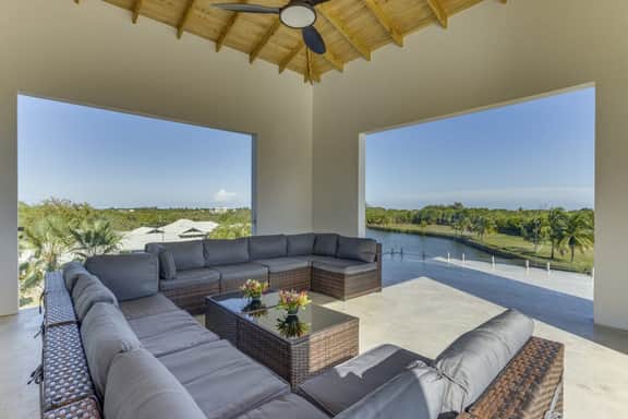 Serene villa with infinity pool, waterfall & modern amenities - Image 5