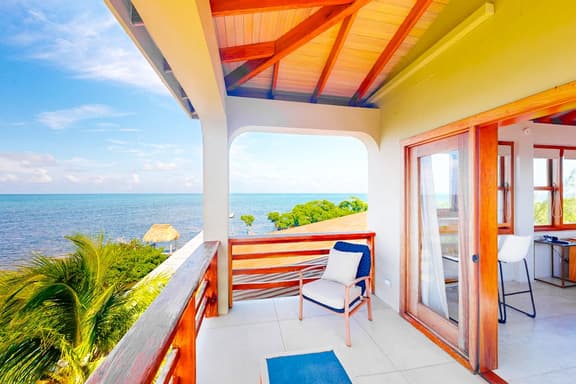 Panoramic loft with beach, pool, canoe, dock, & grill access - scenic balcony - Image 1