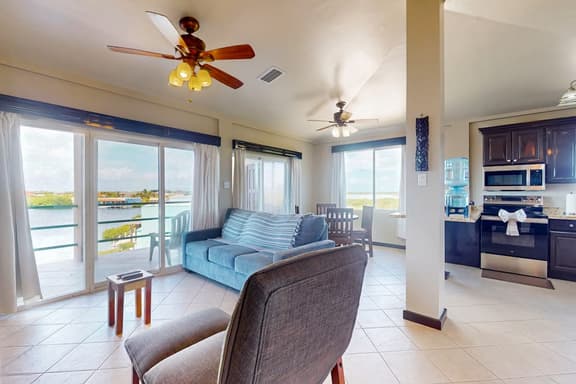 Renovated 2BR with Sunset Views at Mara Laguna - Image 1