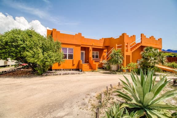 Waterfront resort villa with water views, balcony, full kitchen, & washer dryer - Image 1