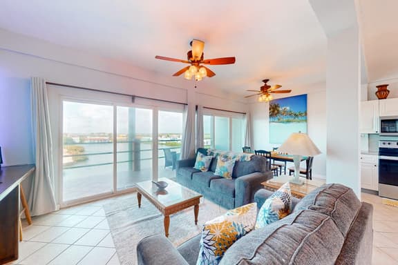 Seaside Waterfront Condo w Ocean View, Pool, Central AC & WiFi - Dogs OK - Image 1