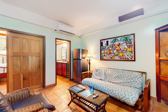 Oceanfront condo with pool, sea view, central AC & WiFi - steps to the beach - Image 1