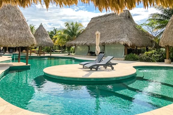 3BR Home + Casita | Pool & Beach Club Access - Image 1