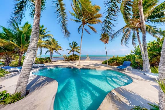 Stunning Ocean Views, Pool, Partial AC, Strong WiFi, & Oceanfront Location - Image 1