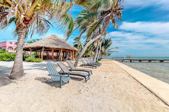 Ocean View Getaway in Paradise with Shared Pool, Beach Access, WiFi & Partial AC - Image 1